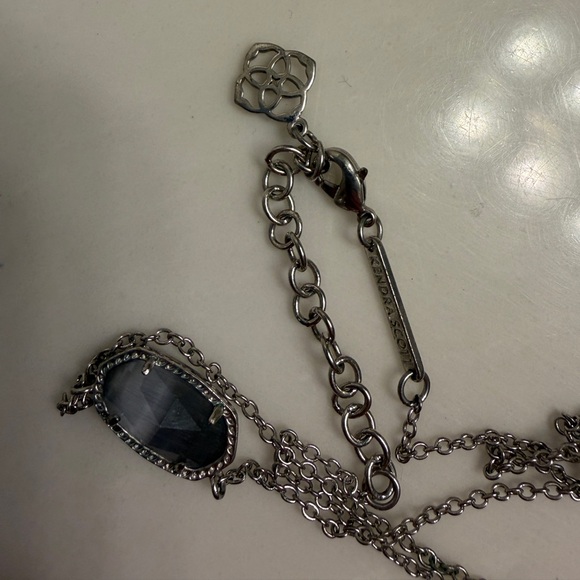 Kendra Scott Elisa Necklace - Picture 4 of 5